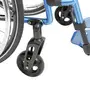 Krupni plan adaptera prednjih točkova ručnih invalidskih kolica Ottobock