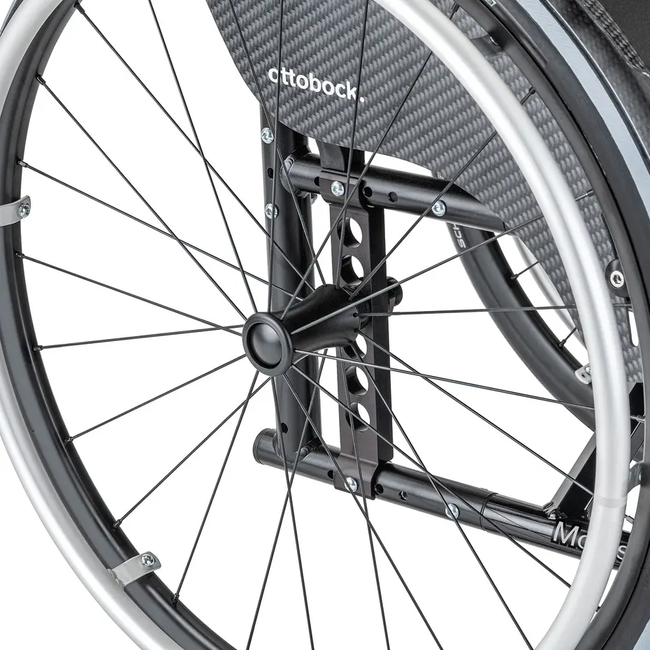 Uchytenie hnacieho kolesa invalidného vozíka Ottobock Motus